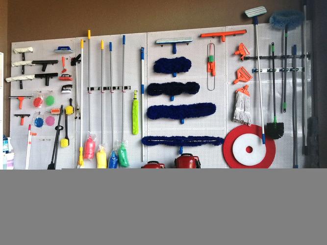 經(jīng)營范圍包括:清潔設(shè)備,清潔用品批發(fā)兼零售;清潔設(shè)備租賃;清潔服務(wù)等